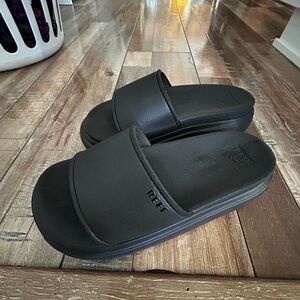 Reef Women's Classic Black Sandals slightly stacked (platform)